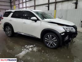 Nissan Pathfinder 2022 3