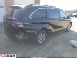 Toyota Sienna 2025 2