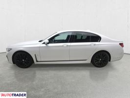BMW 730 2021 3.0 286 KM
