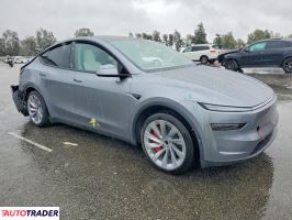 Tesla Model Y 2026