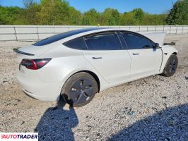 Tesla Model 3 2022