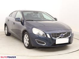 Volvo S60 2011 2.0 160 KM