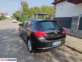 Opel Astra 2013 1.4 120 KM