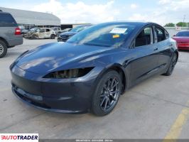 Tesla Model 3 2024