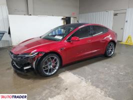 Tesla Model 3 - zobacz ofertę