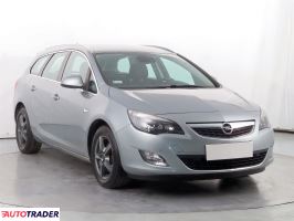 Opel Astra 2011 1.4 138 KM