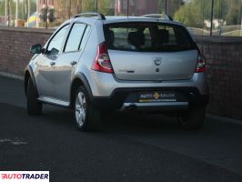 Dacia Sandero Stepway 2010 1.6 87 KM