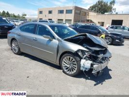 Lexus ES 2020 3