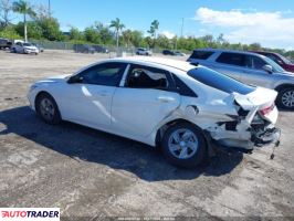 Hyundai Elantra 2025 2