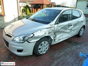 Hyundai i30 2009 1.6 90 KM Hyundai i30 2009 1.6 90 KM