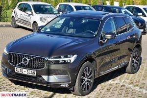 Volvo XC60 2021 2.0 197 KM