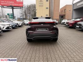 Toyota C-HR 2024 1.8 140 KM