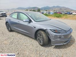 Tesla Model 3 2025