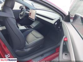 Tesla Model 3 2025