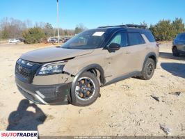 Nissan Pathfinder 2023 3