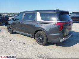 Kia Carnival 2025 3