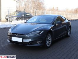 Tesla Model S 2018 517 KM