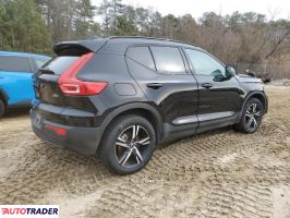 Volvo XC40 2024 2