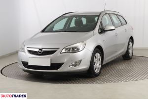 Opel Astra 2012 1.6 113 KM
