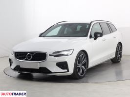 Volvo V60 2020 2.0 246 KM