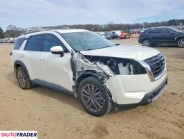 Nissan Pathfinder 2023 3