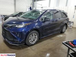 Toyota Sienna - zobacz ofertę