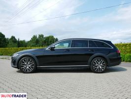 Mercedes E-klasa 2021 2.0 194 KM