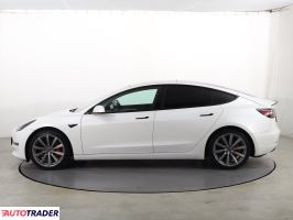 Tesla Model 3 2021 505 KM