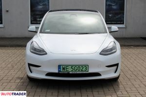 Tesla Model 3 2021 325 KM Tesla Model 3 2021 325 KM