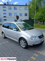 Volkswagen Touran 2005 2 140 KM