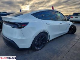 Tesla Model Y 2026