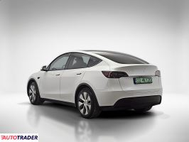 Tesla Model Y 2023 299 KM