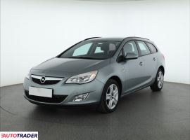 Opel Astra 2012 1.4 138 KM