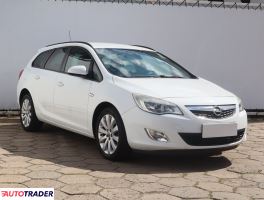 Opel Astra 2011 1.6 113 KM