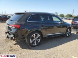 Audi Q7 2023 3