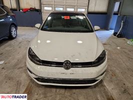 Volkswagen Golf 2021 1