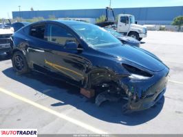 Tesla Model Y 2025 Tesla Model Y 2025