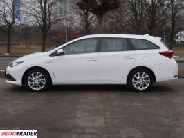 Toyota Auris 2015 1.8 134 KM