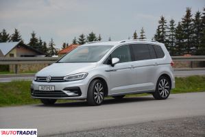 Volkswagen Touran 2017 1.6 116 KM Volkswagen Touran 2017 1.6 116 KM