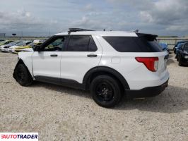 Ford Explorer 2022 3