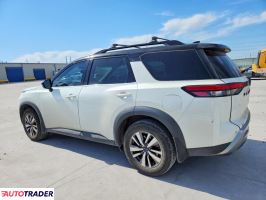 Nissan Pathfinder 2022 3