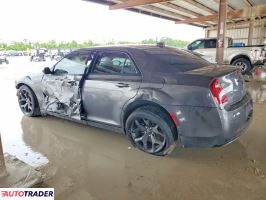 Chrysler 300C 2023 3
