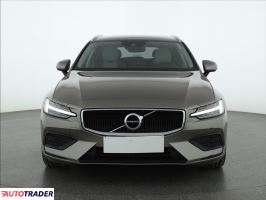 Volvo V60 2018 2.0 147 KM