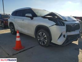 Toyota Highlander 2020 3