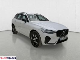 Volvo XC60 2021 2.0 197 KM