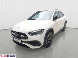Mercedes GLA 2020 1.3 160 KM