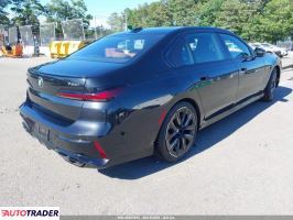 BMW 760 2026 4