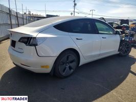 Tesla Model 3 2022