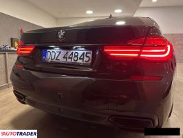 BMW 730 2018 3.0 265 KM