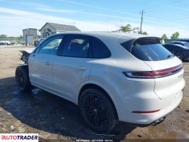 Porsche Cayenne 2025 4